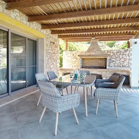 Kleismata Sleeps 6 T674409 Villa Klísmata