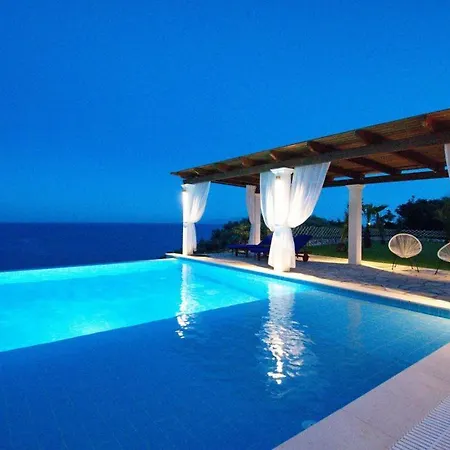 Kleismata Sleeps 6 T674409 Klísmata